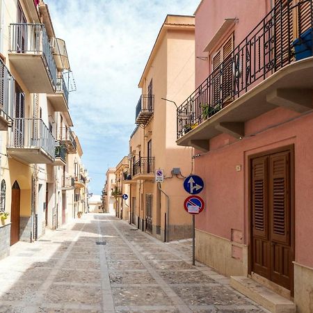 Hotel Domus Federiciana Castellammare del Golfo Zewnętrze zdjęcie