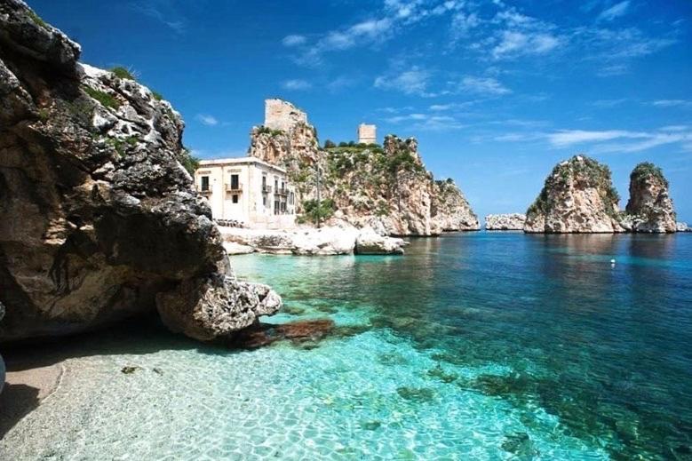 Hotel Domus Federiciana Castellammare del Golfo Zewnętrze zdjęcie