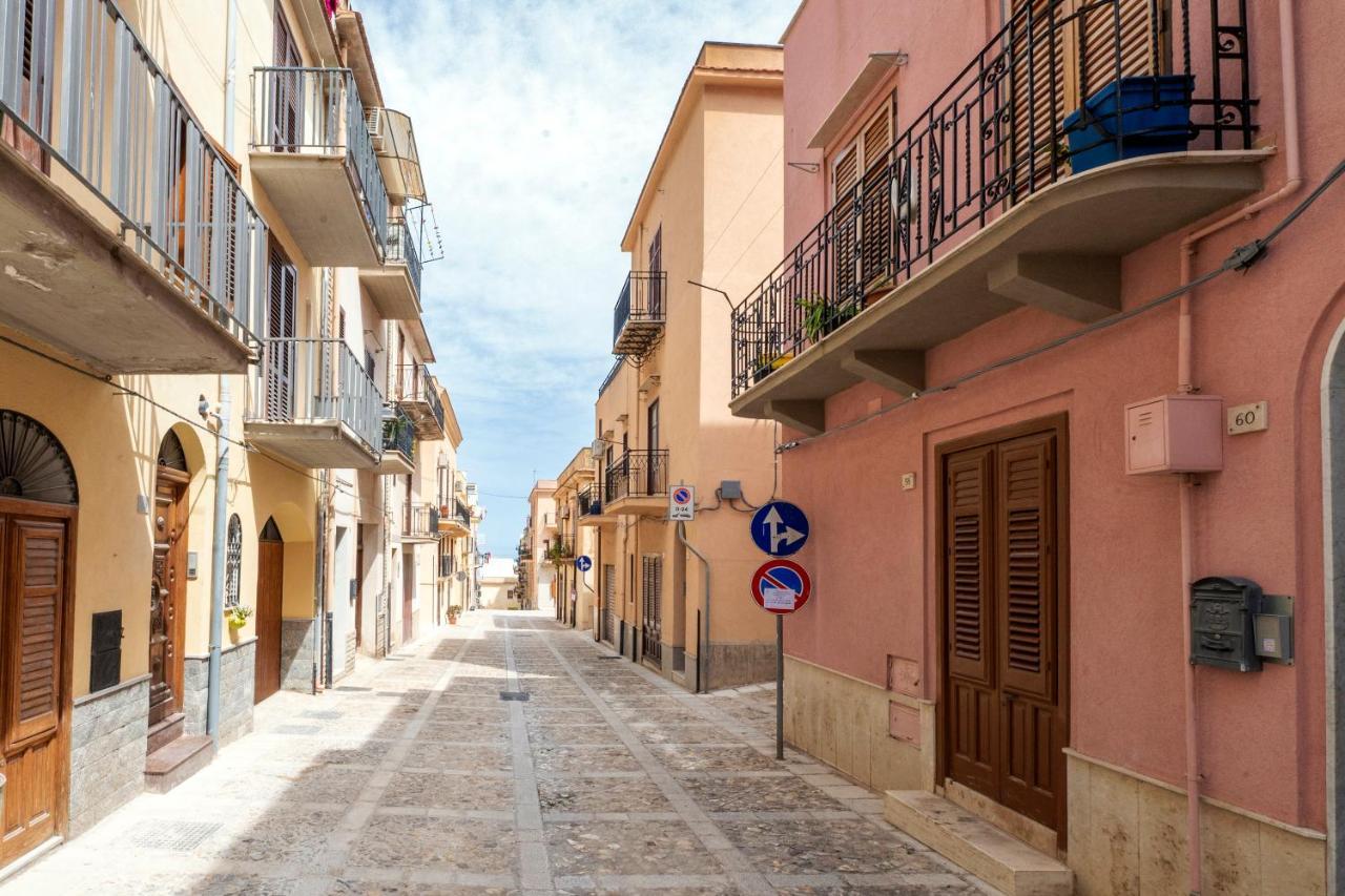 Hotel Domus Federiciana Castellammare del Golfo Zewnętrze zdjęcie