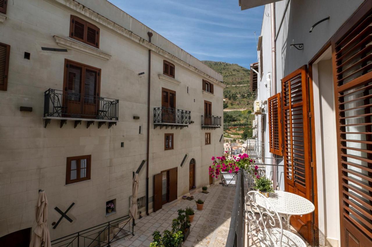 Hotel Domus Federiciana Castellammare del Golfo Zewnętrze zdjęcie